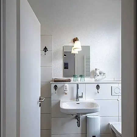 Markt Eins Gaestezimmer 3*